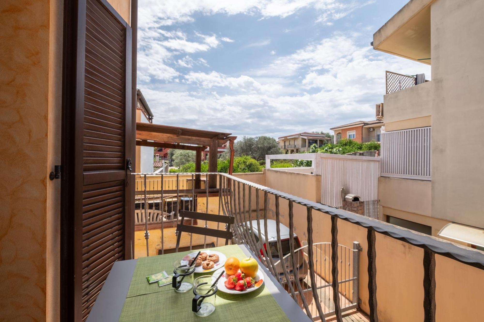 Butterfly Apartment Cagliari - Self Check-In, No Kitchen Zewnętrze zdjęcie