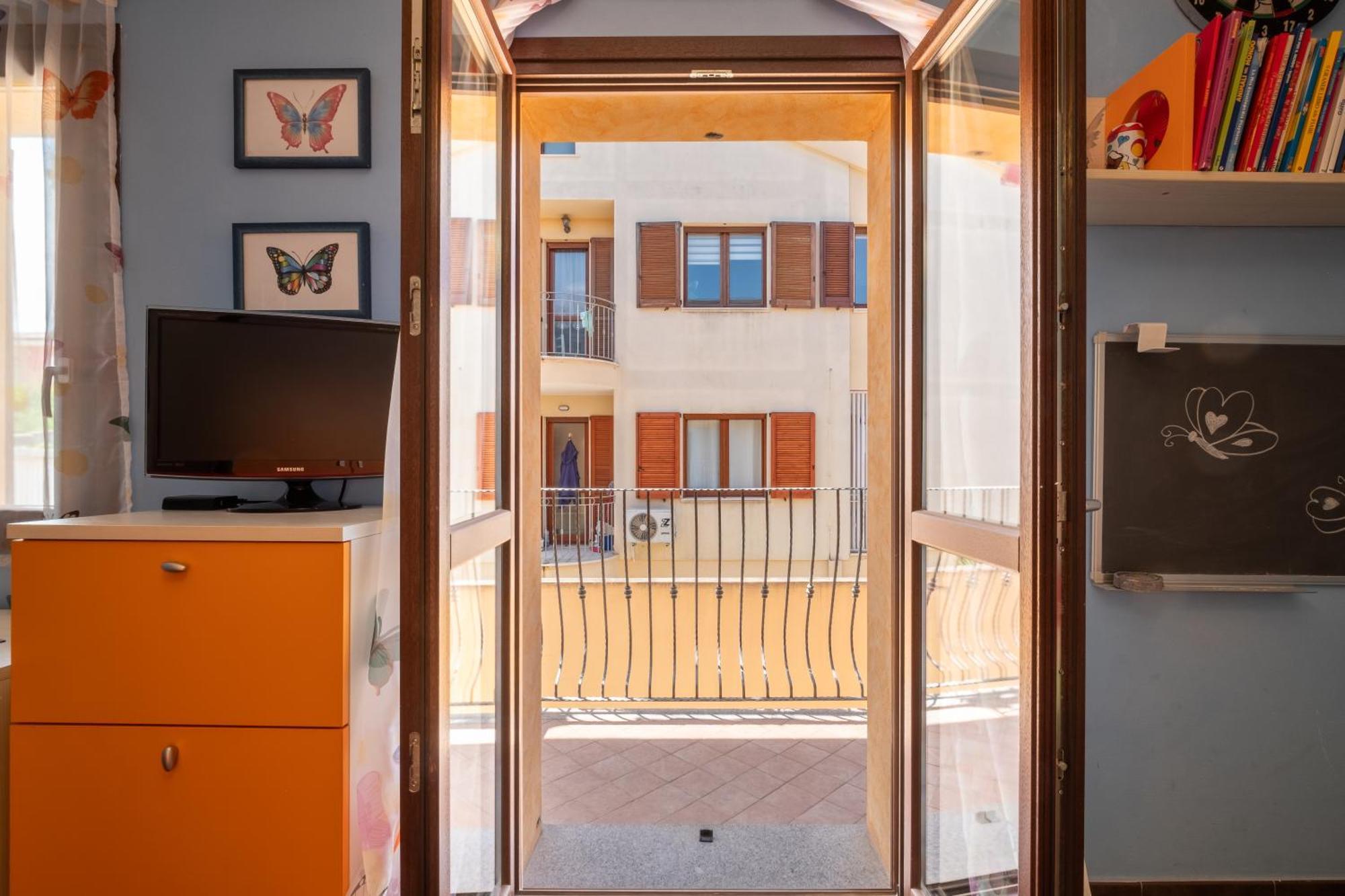 Butterfly Apartment Cagliari - Self Check-In, No Kitchen Zewnętrze zdjęcie
